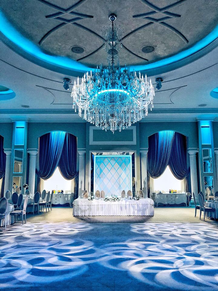 Crystal Ballroom 9